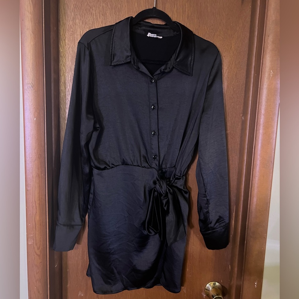 EE:SOME Black Buttoned Tie Front Long Sleeve Dress